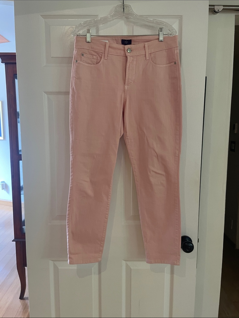 Classic Women's Pink Jeans - Stylish Everyday Fit